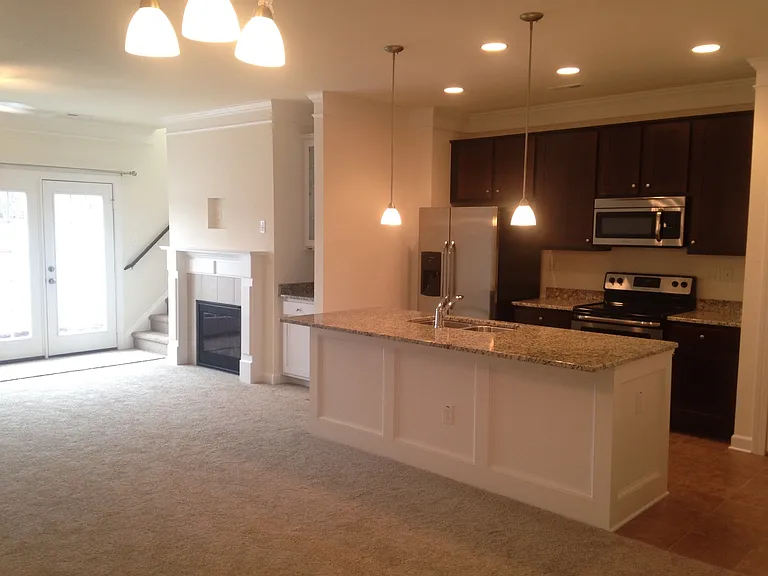 516 Abelia Way — Photo 3