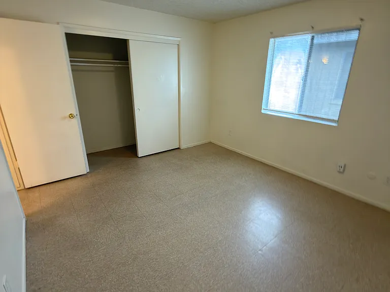 36 S Rogers Ln #202 — Photo 7