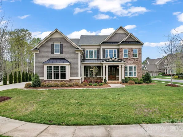 400 Eden Hollow Ln, Matthews, NC 28104