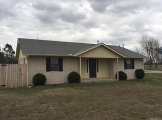14752 N 520th Rd, Tahlequah, OK 74464