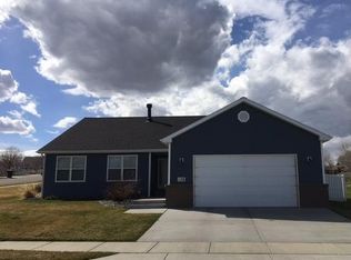1208 Twin Lakes Dr, Billings, MT 59105