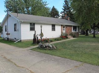 617 Irish Rd, Neenah, WI 54956