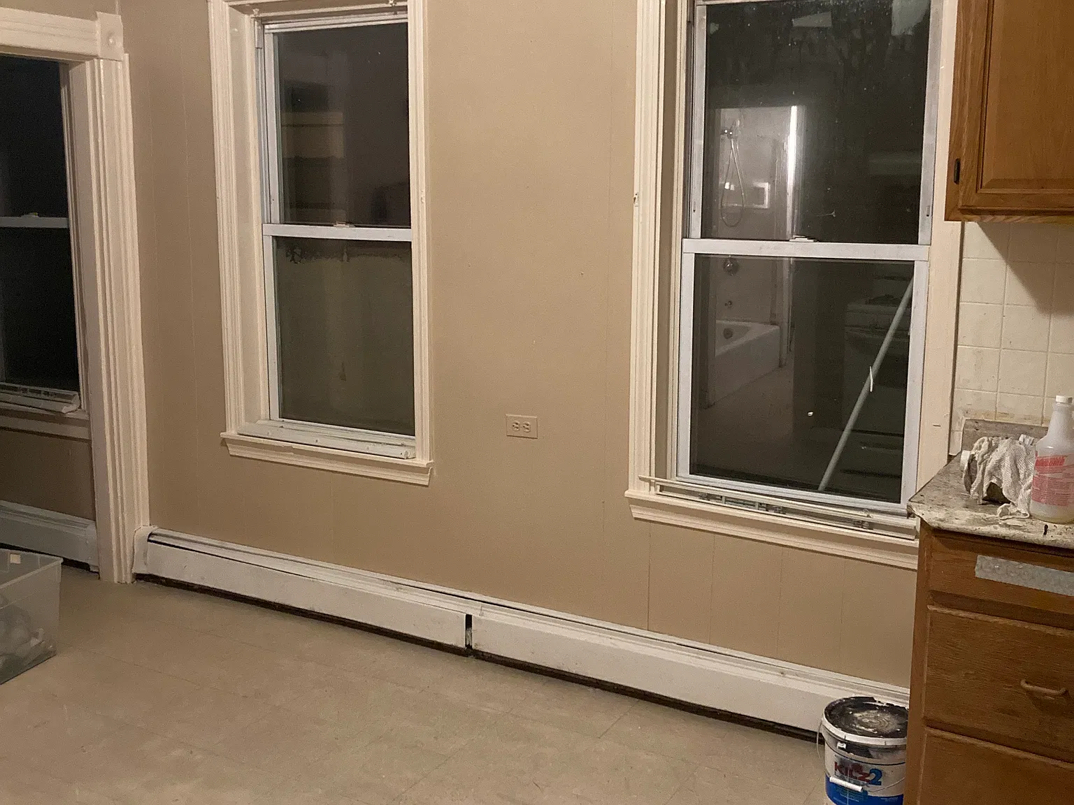 4 bed, 900 sqft, $2,500 — Photo 4