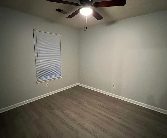 7011 Village Ln — Photo 8
