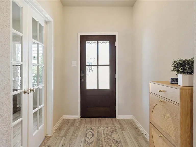5737 Saint Charles Dr — Photo 3