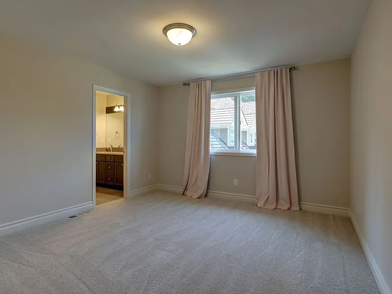804 200th Ave SE — Photo 26