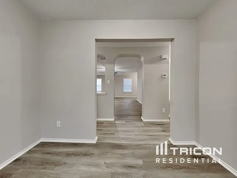 10611 Terrace Gln — Photo 15