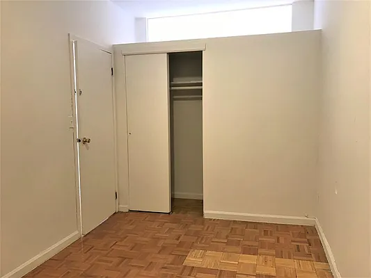 Rented by Sky Management | media 30