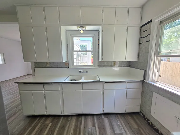 Kitchen cabinets