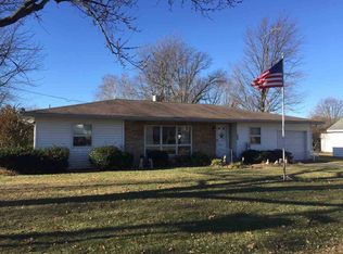 404 E 3rd St, Oaktown, IN 47561