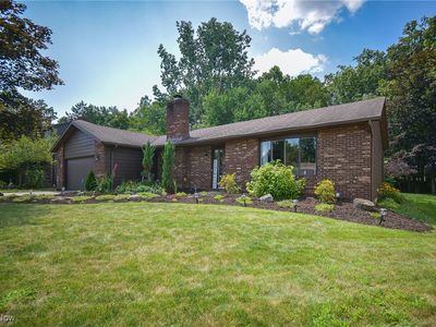10266 Huntington Park Dr, Strongsville, OH, 44136