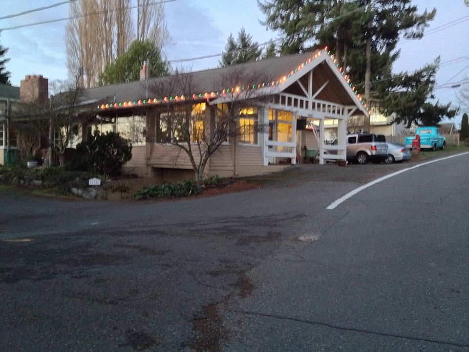 Old Store holiday time