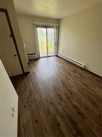 370 E. Birch Ave. — Photo 4