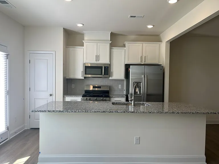 28 Hyacinth Ln — Photo 10