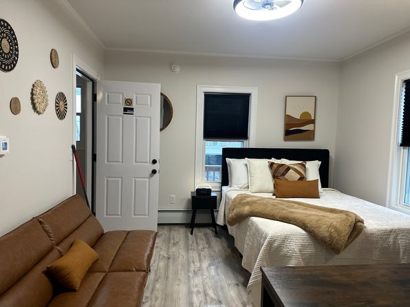 5 Kinney Ave #204