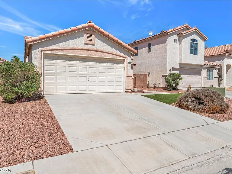 3523 Autumn Rain Ct — Photo 2