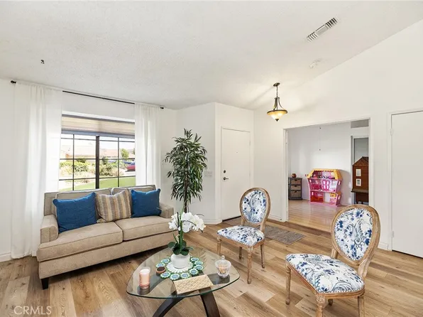 29675 Calle Edmundo, Sun City, CA 92586