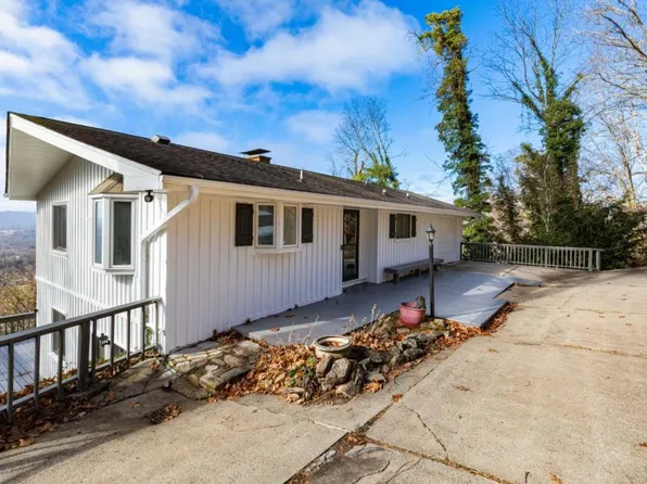 200 Bent Tree Rd, Asheville, NC 28804