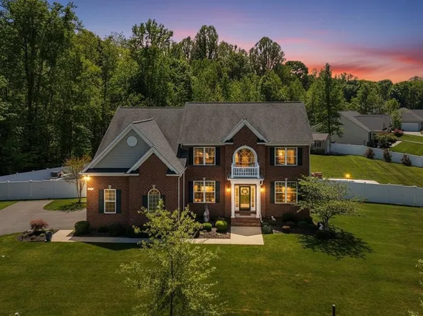 7276 Filly Ct, Hughesville, MD 20637