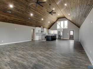 1247 Lagrange College Rd, Leighton, AL 35646