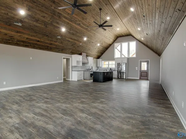 1247 Lagrange College Rd, Leighton, AL 35646