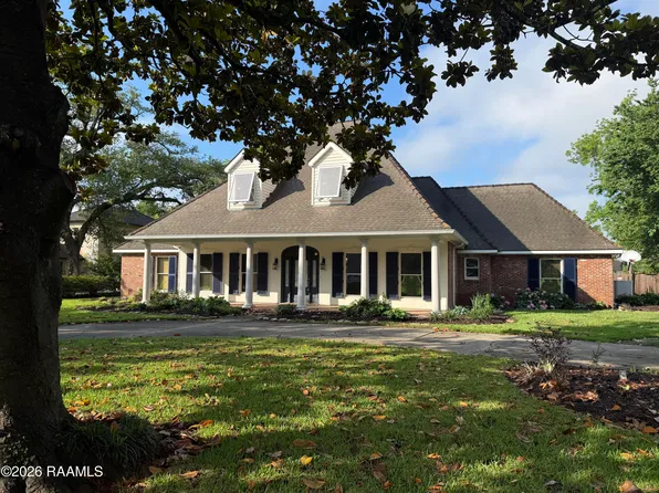 110 Jean Baptiste Dr, Lafayette, LA 70503