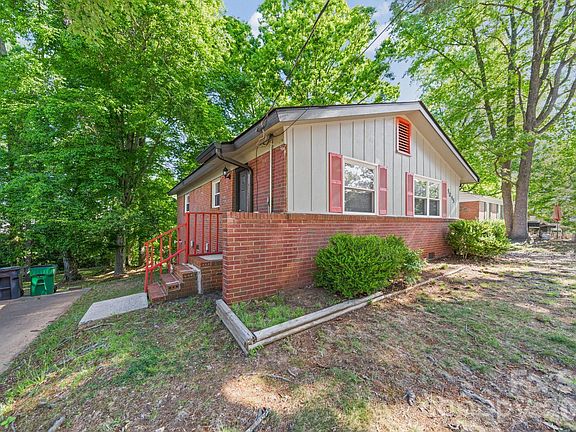 4th image of 5045 Curtiswood Dr