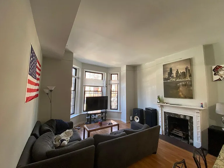 1923 N Sedgwick St #1F — Photo 5