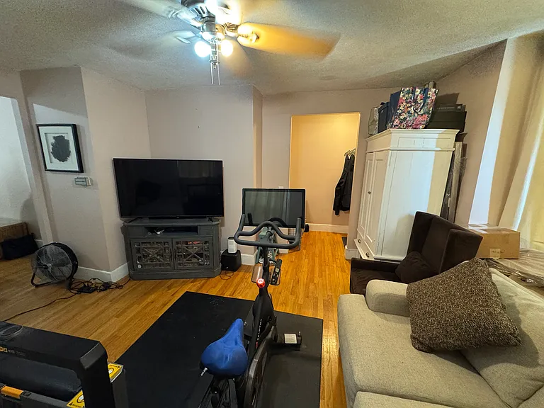 190-192 Holland St #2 — Photo 9