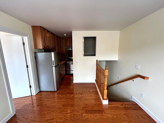 3rd image of 170 Sagamore St