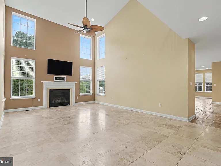 228 Leffler Cir — Photo 10