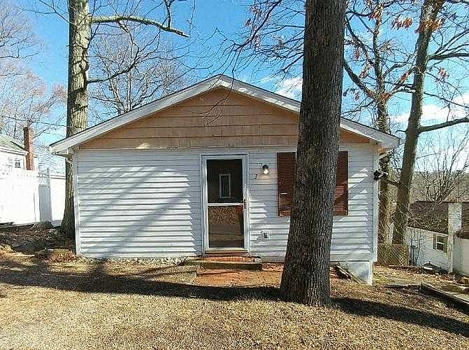 3 LOOKOUT- FRONT VIEW CLOSE UP