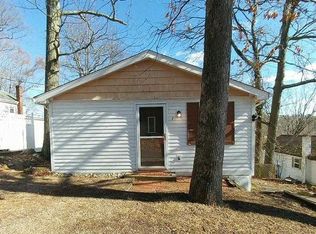 3 Lookout Trl, Hopatcong, NJ 07843