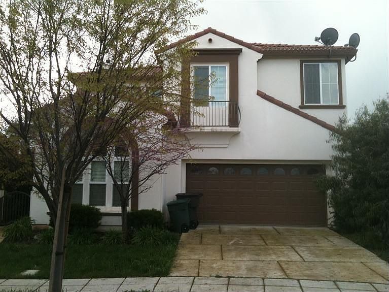 1st image of 50 Thomas Ave