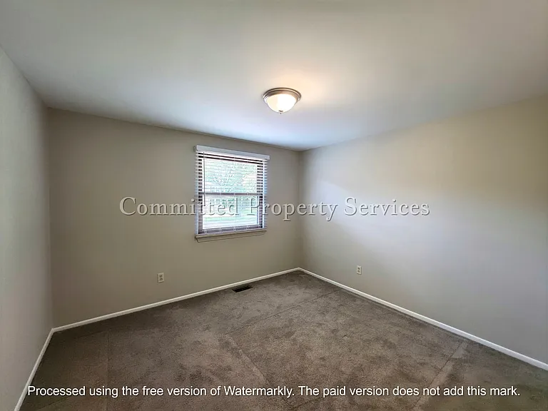 38156 Southfarm Ct — Photo 7