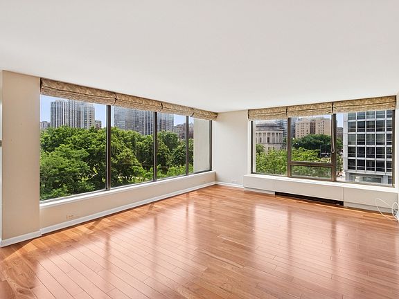 2nd image of 2800 N Lake Shore Dr APT 516