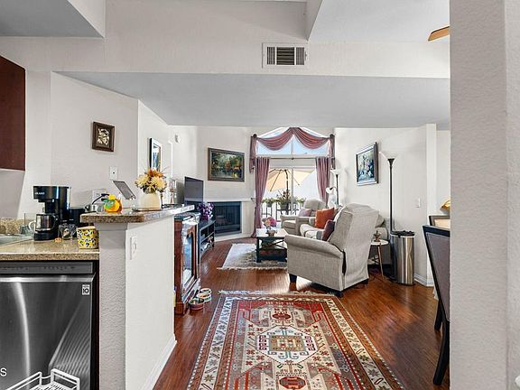 5th image of 5565 Canoga Ave APT 312