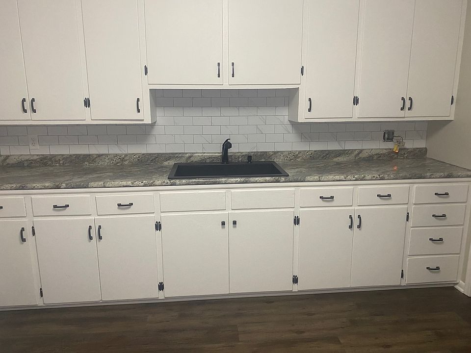 1st image of 523 2nd Ave NW #3