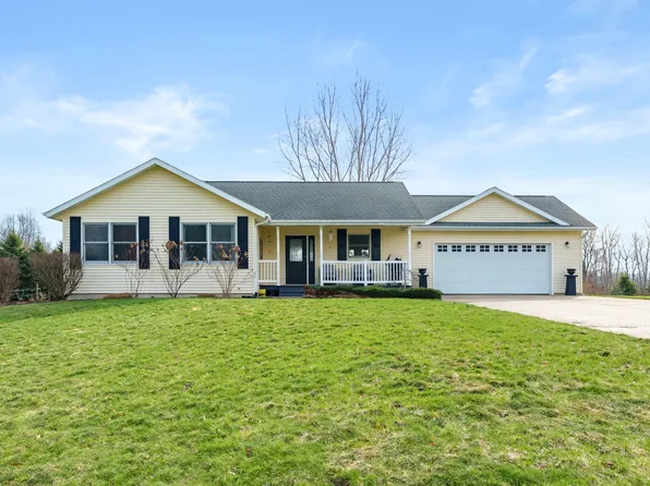 9299 26th St, Gobles, MI 49055