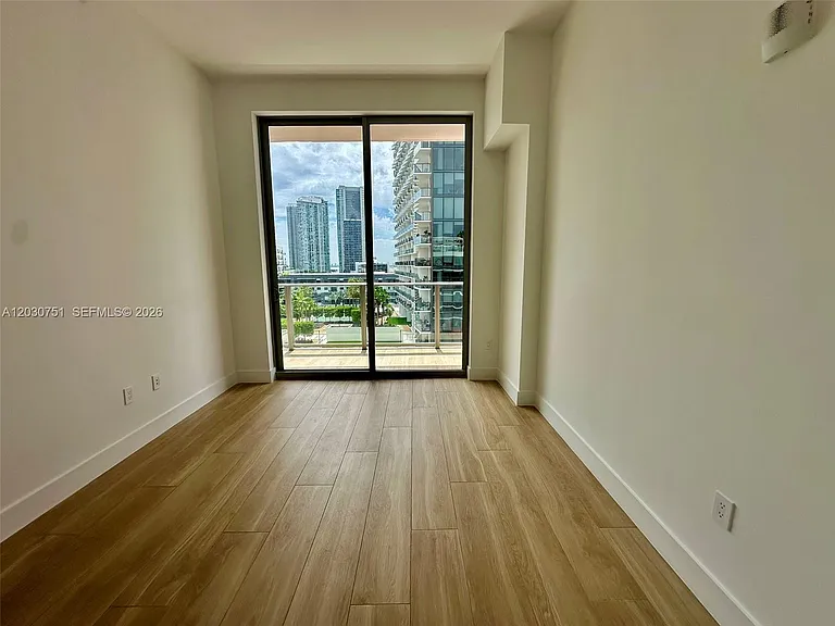 3100 NE 1st Ave #1108 — Photo 9