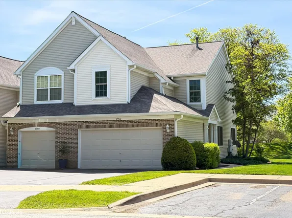 2952 Waters Edge Cir Unit 2952, Aurora, IL 60504