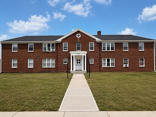 2295 Warrensville Center Rd #7 Photo 1 2295 Warrensville Center Rd #7 Photo 1
