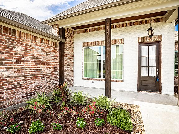 3rd image of 205 Windy Feather Dr