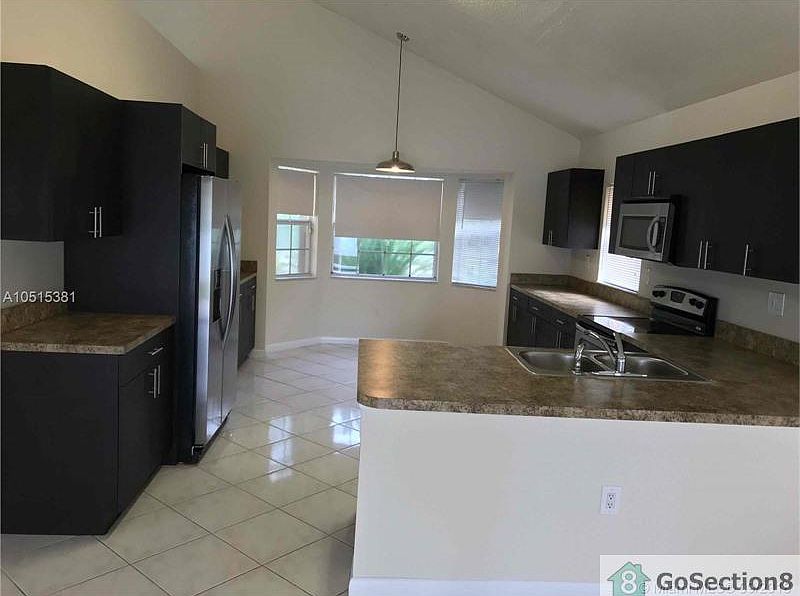 2nd image of 18123 SW 20th St