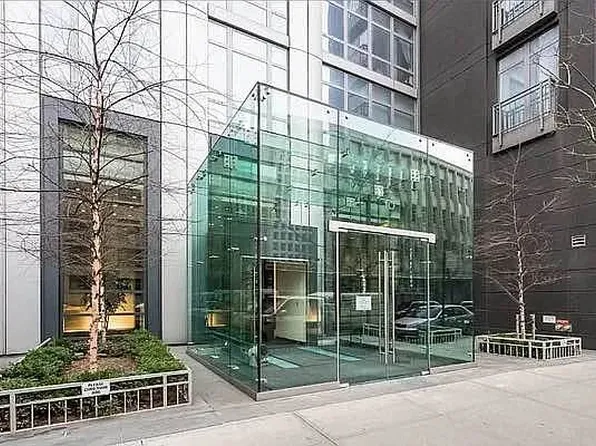 310 West 52nd Street 6A image 11 of 11