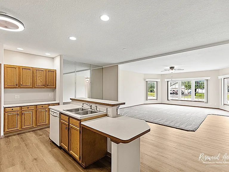 1495 Northfield Meadows Blvd #4 — Photo 2