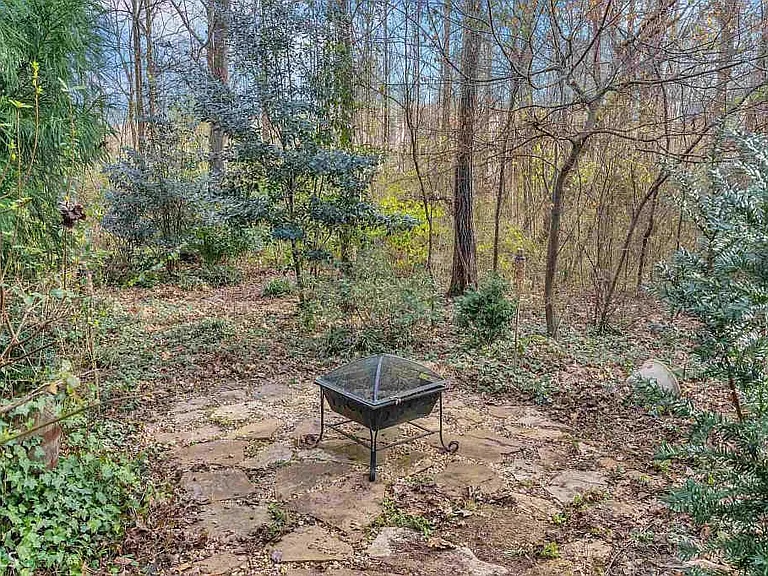 4205 Rogers Creek Ct — Photo 33