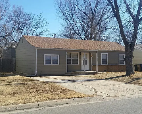 1050 N Georgie Ave Photo 1