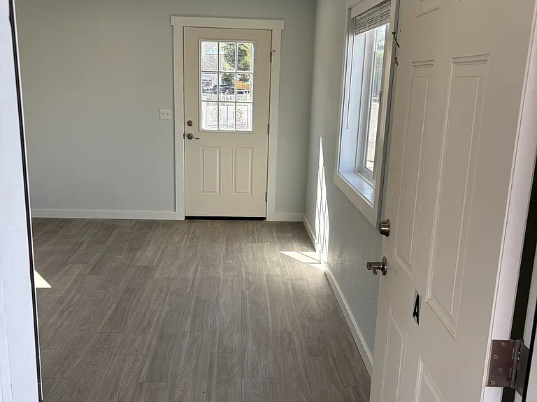 421 E Glendale St #1 — Photo 1