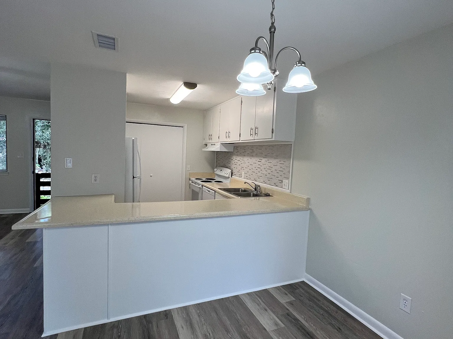 2 bed, 882 sqft, $1,250 — Photo 4